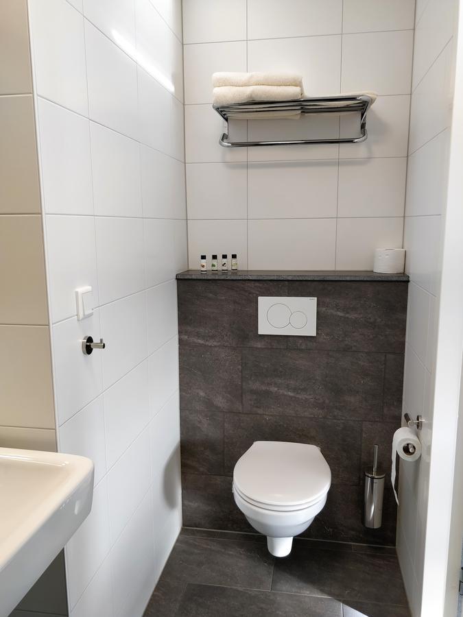 Antonius Hoeve Oudenbosch Camera foto